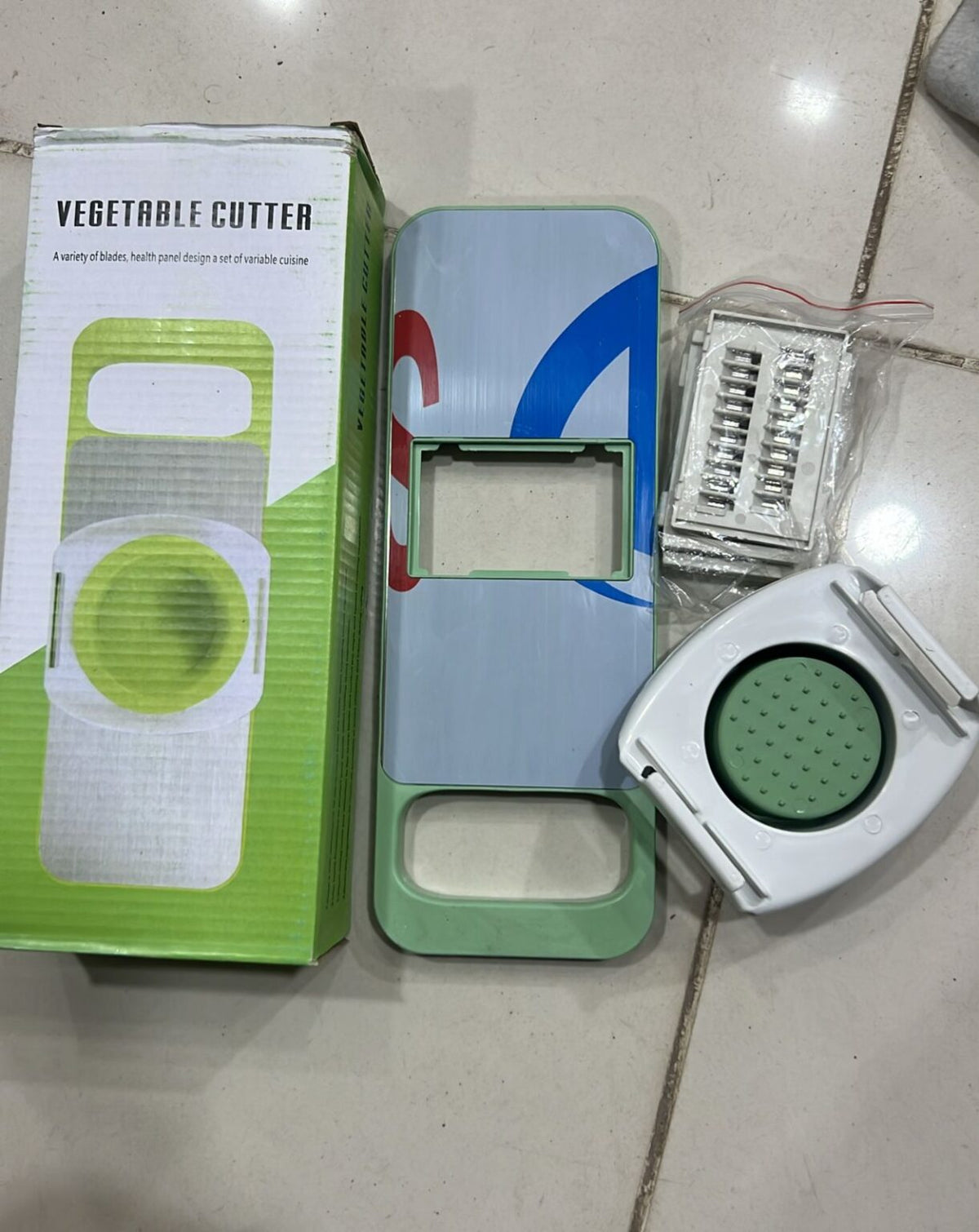 5-in-1 Manual Food Grater & Vegetable Slicer – Multi-Functional Kitchen Tool
